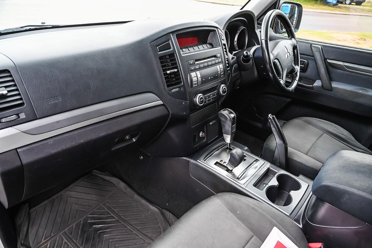 2009 Mitsubishi Pajero GLX NT