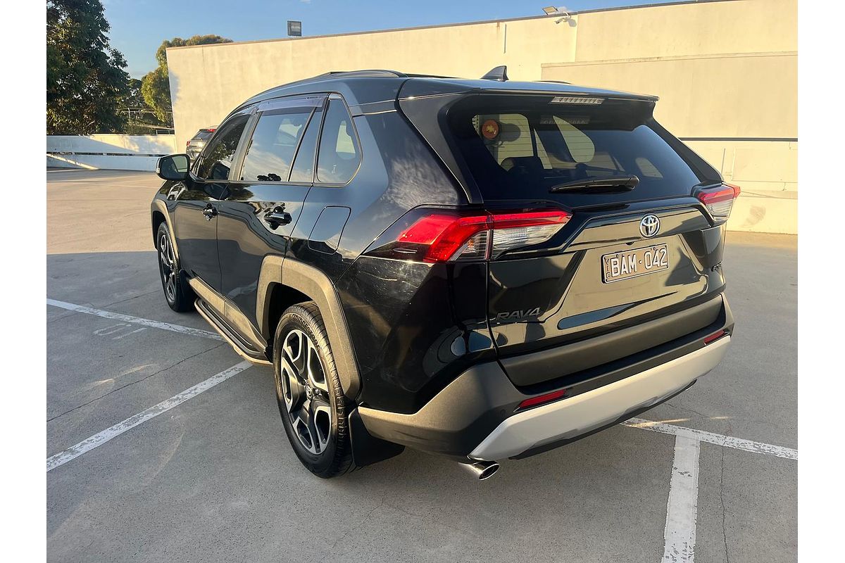 2019 Toyota RAV4 Edge AXAA54R