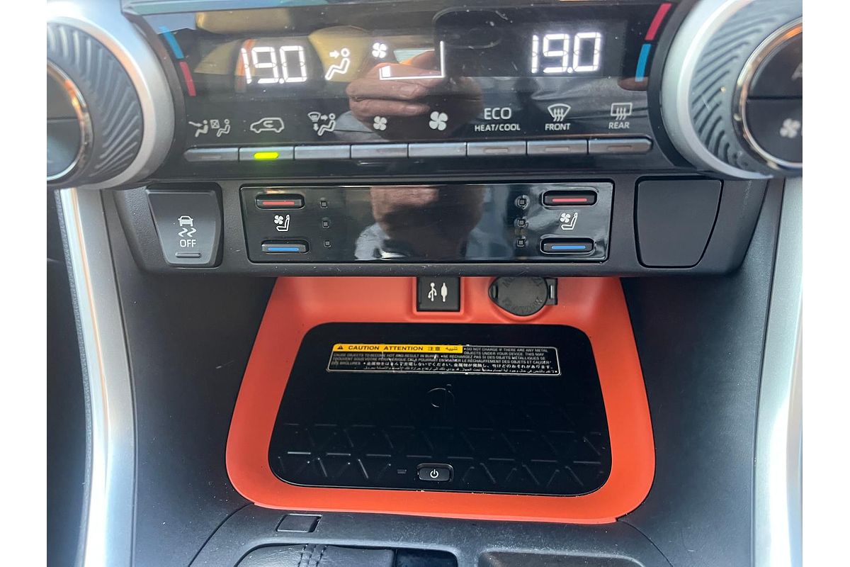 2019 Toyota RAV4 Edge AXAA54R