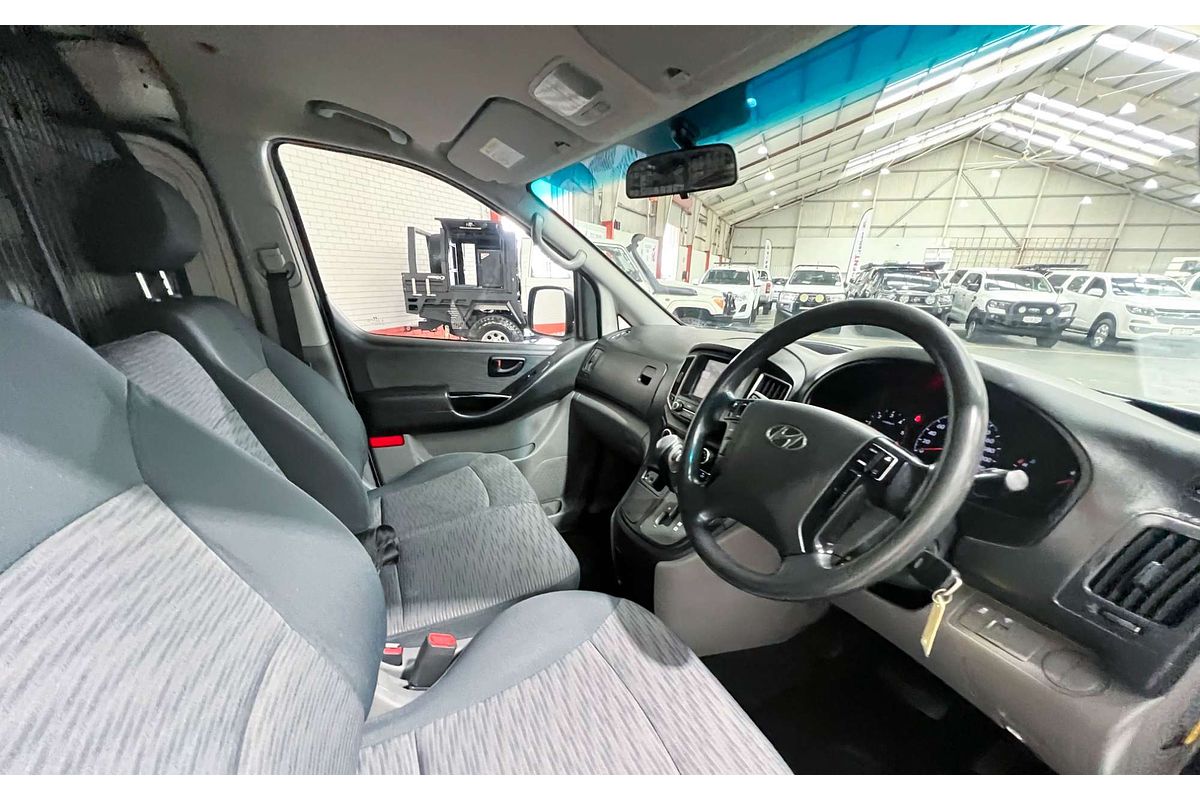 2017 Hyundai iLoad TQ3-V Series II