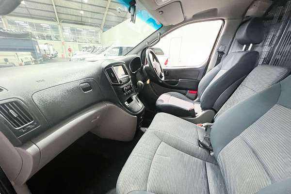 2017 Hyundai iLoad TQ3-V Series II