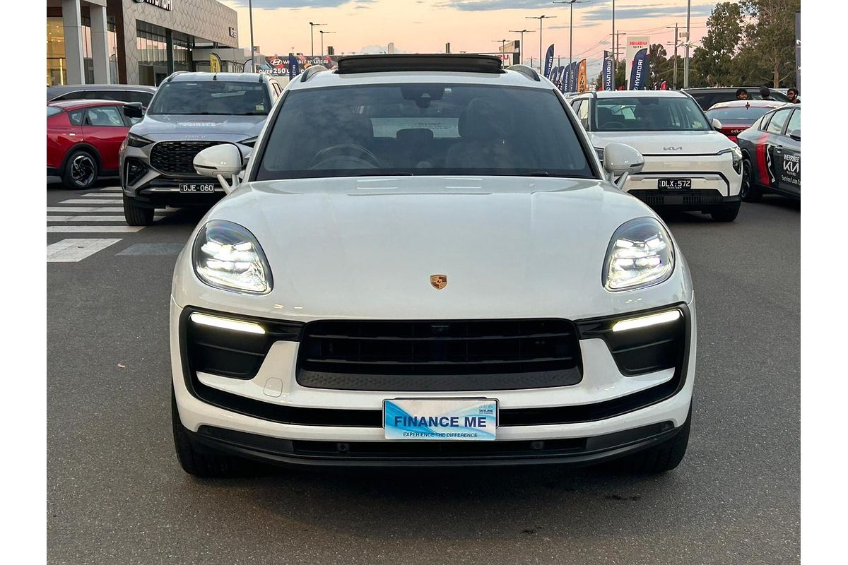 2021 Porsche Macan 95B
