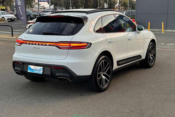 2021 Porsche Macan 95B