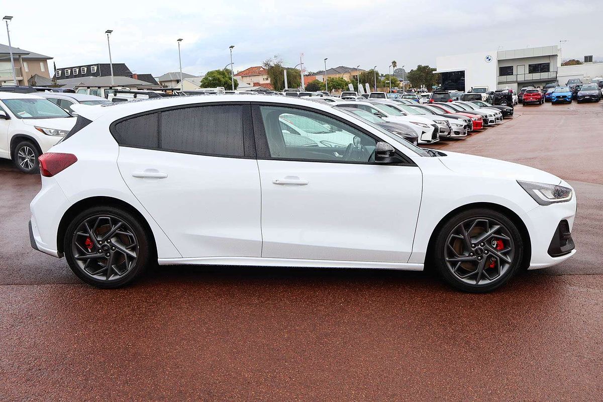 2022 Ford Focus ST SA