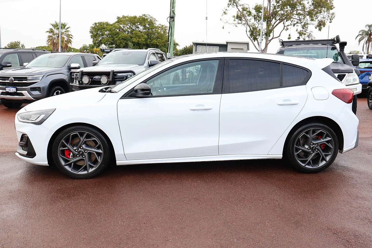 2022 Ford Focus ST SA