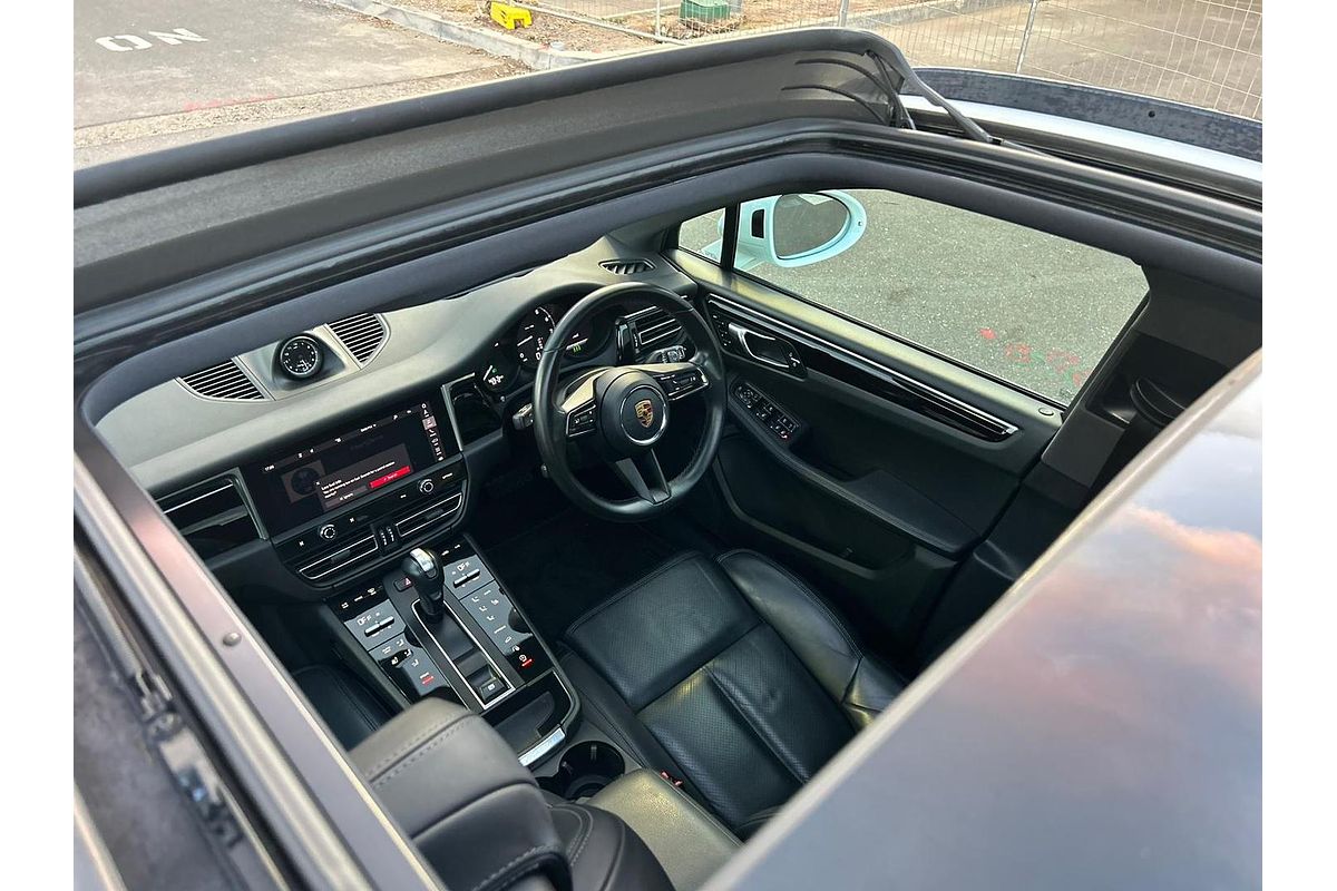 2021 Porsche Macan 95B