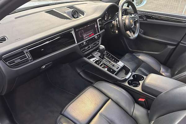 2021 Porsche Macan 95B