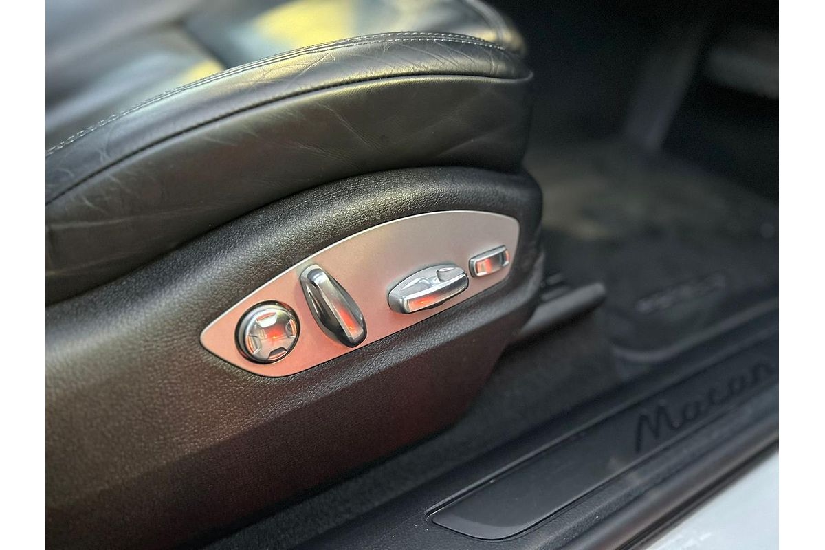 2021 Porsche Macan 95B