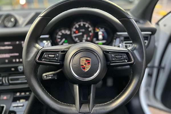 2021 Porsche Macan 95B