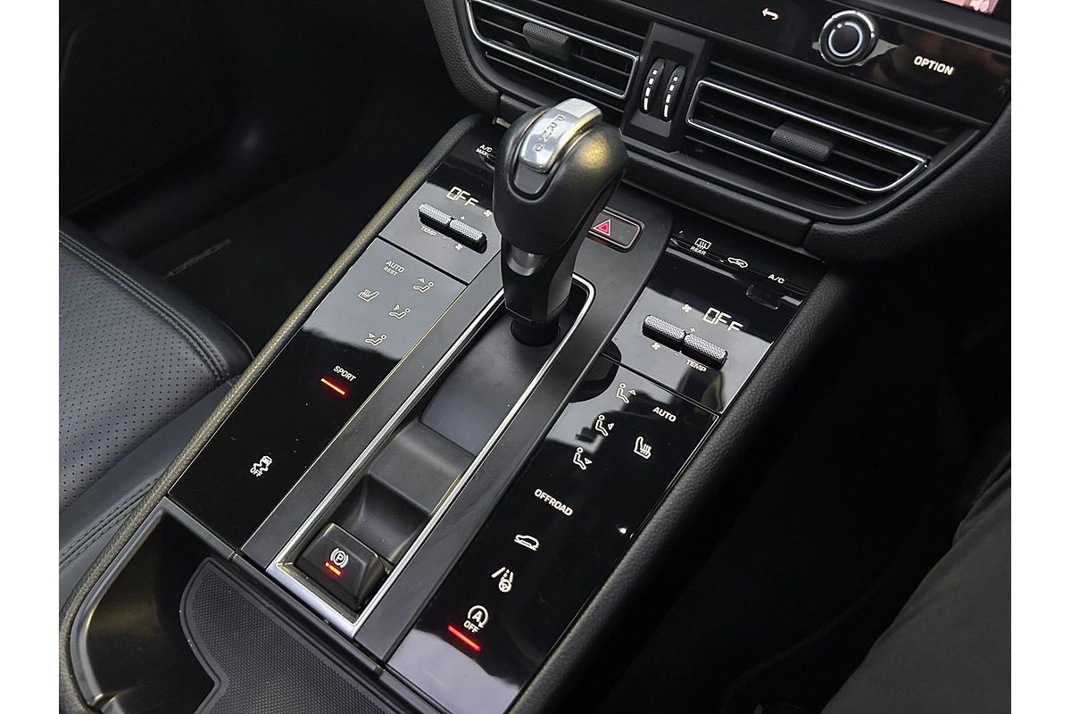 2021 Porsche Macan 95B