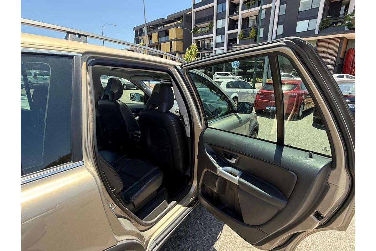 2004 Volvo XC90 T6