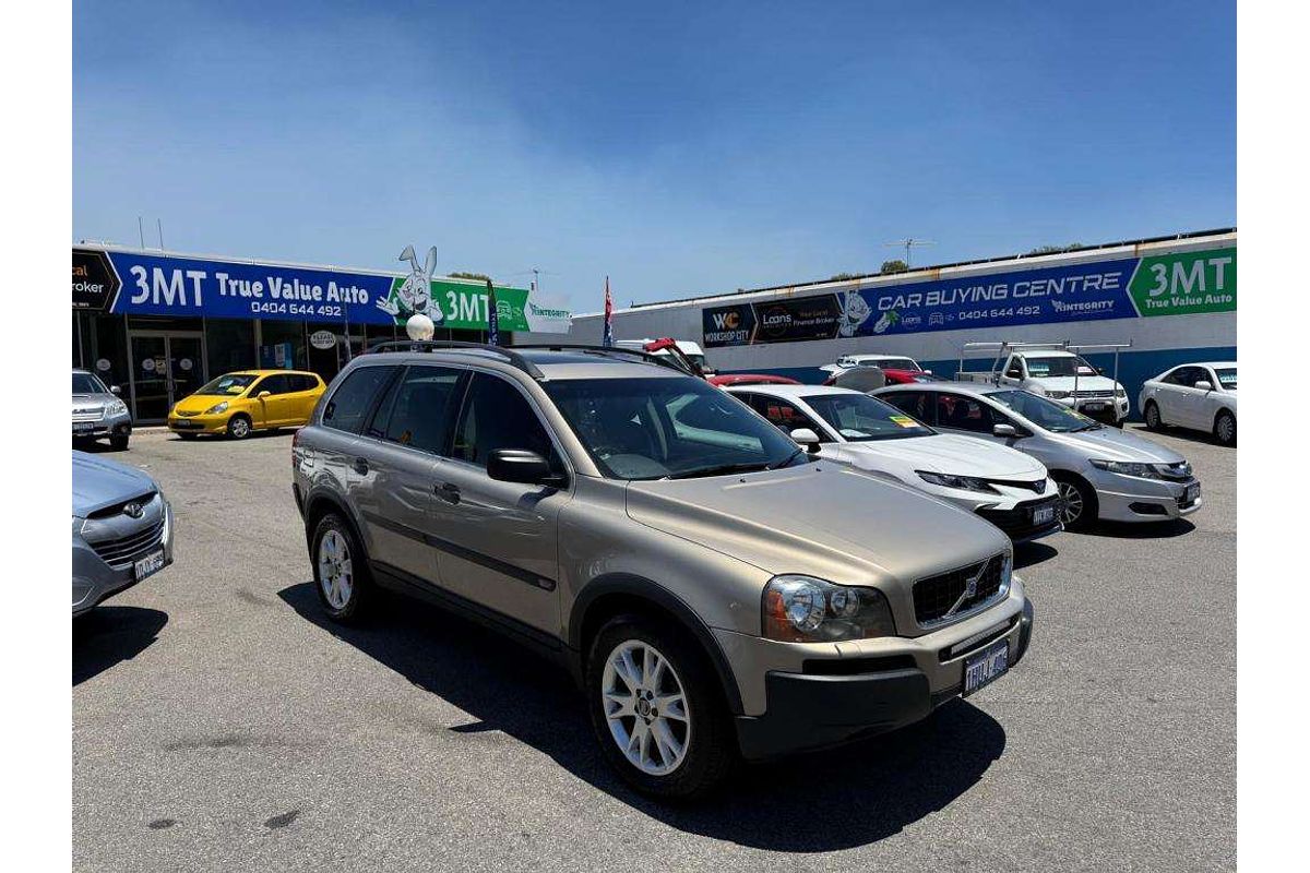 2004 Volvo XC90 T6