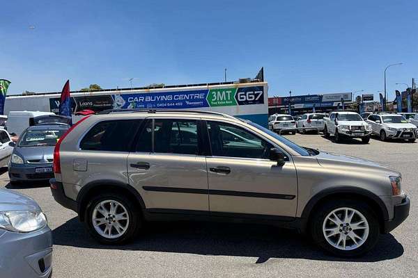 2004 Volvo XC90 T6