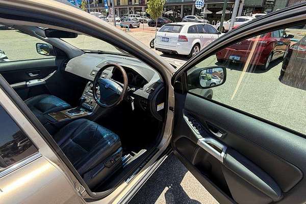 2004 Volvo XC90 T6