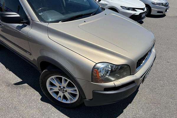 2004 Volvo XC90 T6