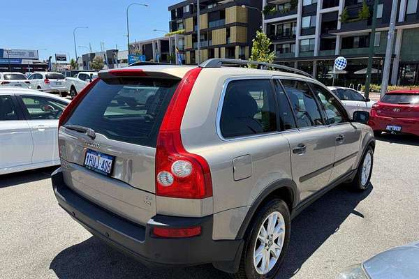 2004 Volvo XC90 T6