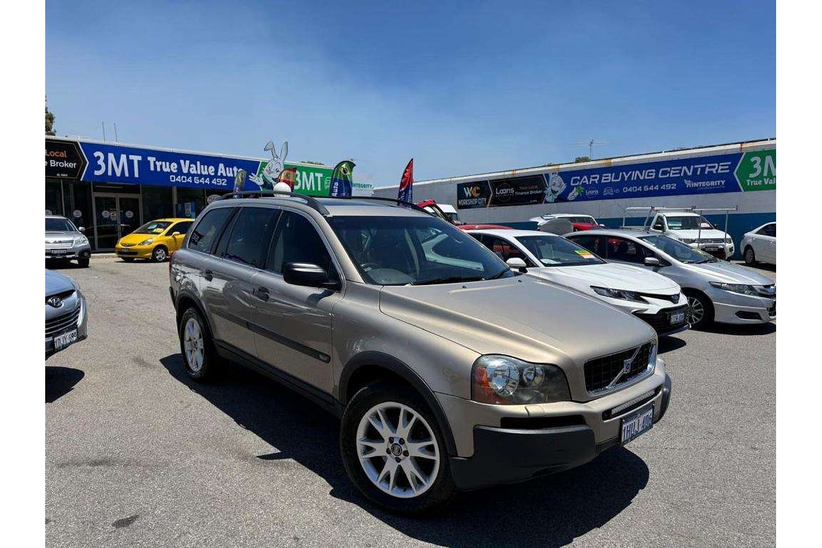 2004 Volvo XC90 T6