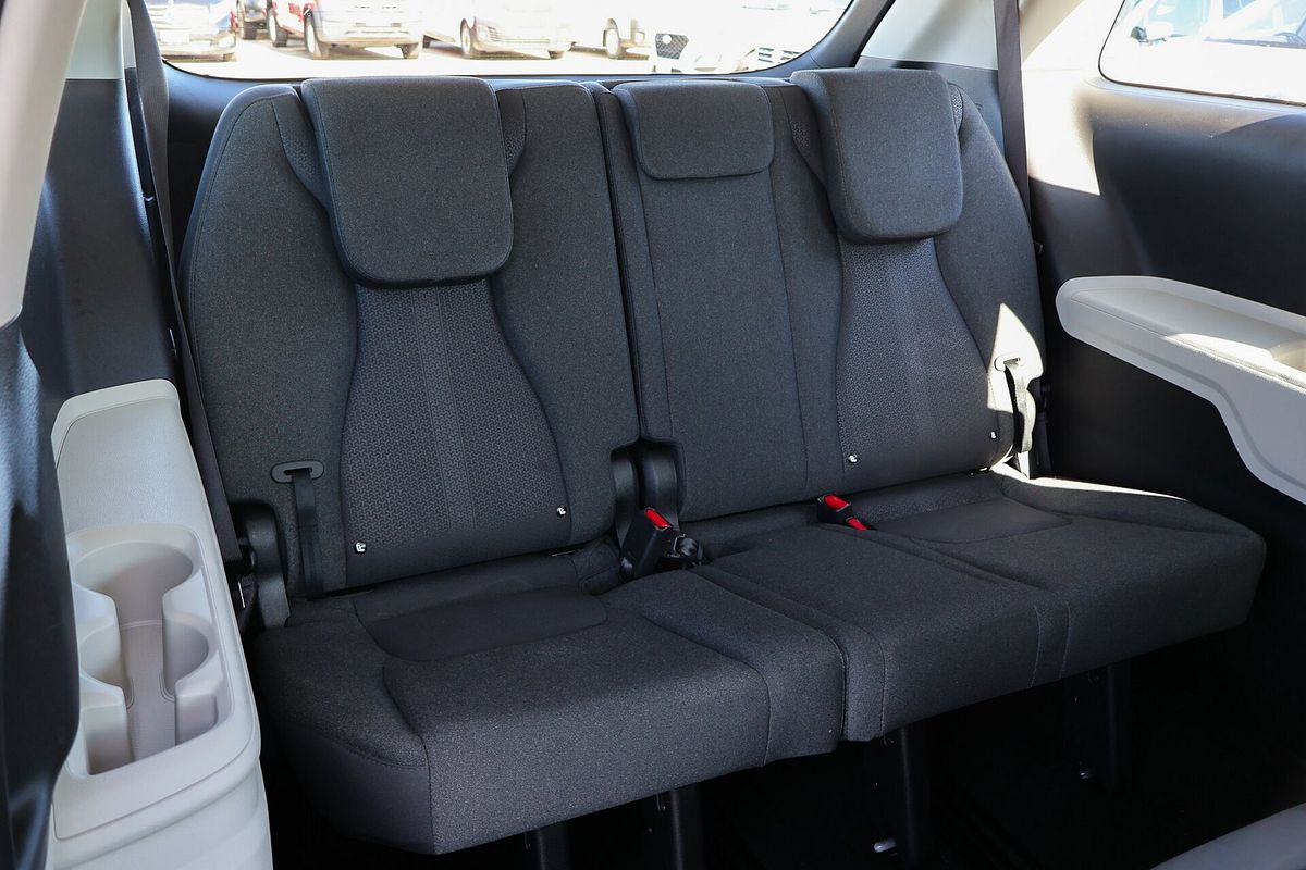 2023 Kia Carnival S KA4