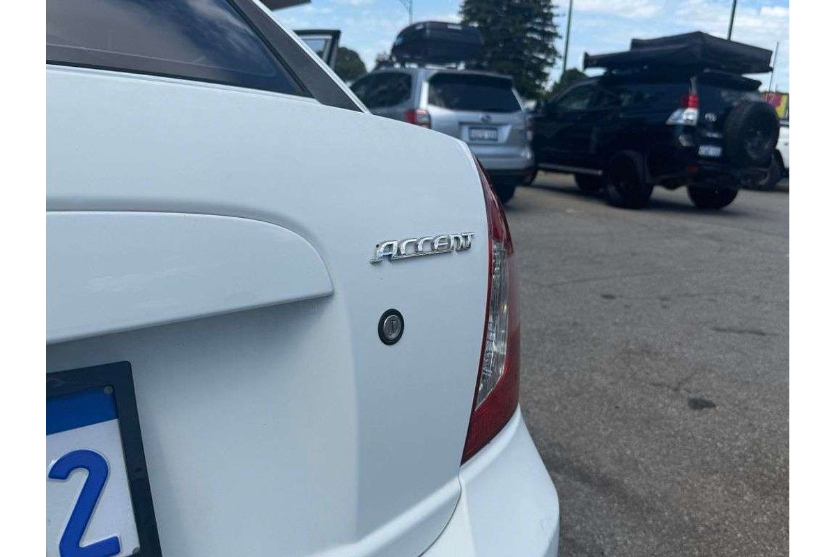 2006 Hyundai Accent  MC