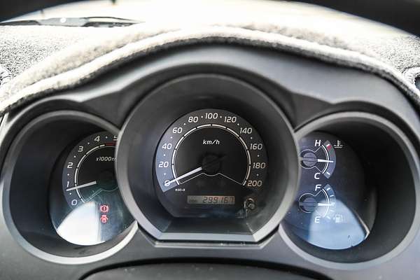 2005 Toyota Hilux SR KUN26R 4X4