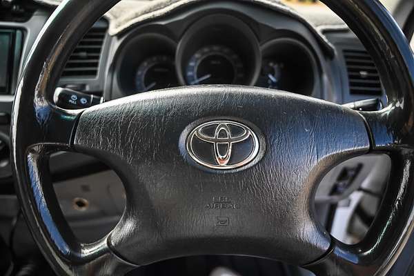2005 Toyota Hilux SR KUN26R 4X4