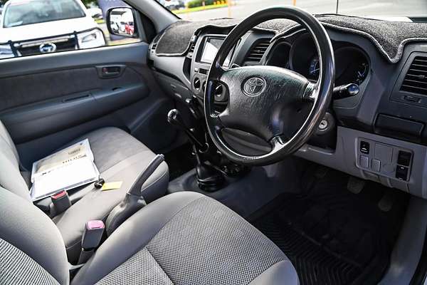 2005 Toyota Hilux SR KUN26R 4X4