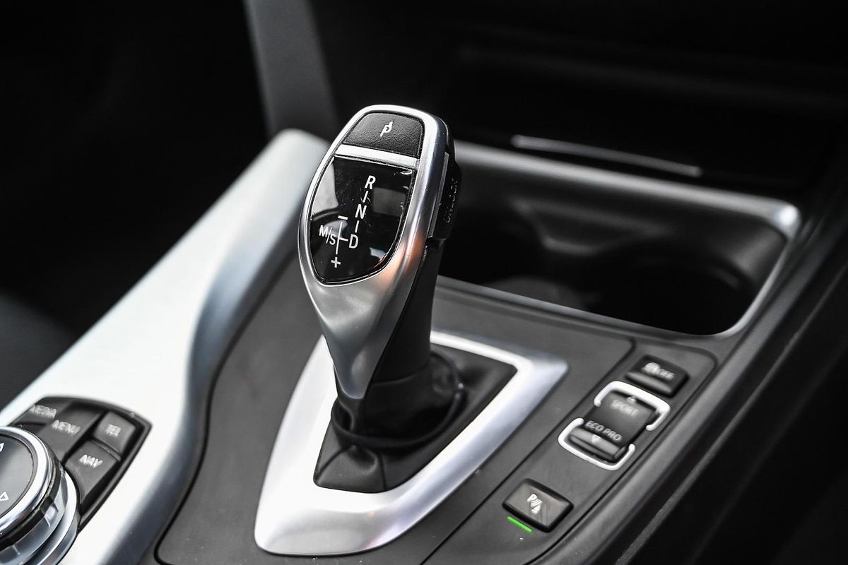 2014 BMW 3 Series 320d F30