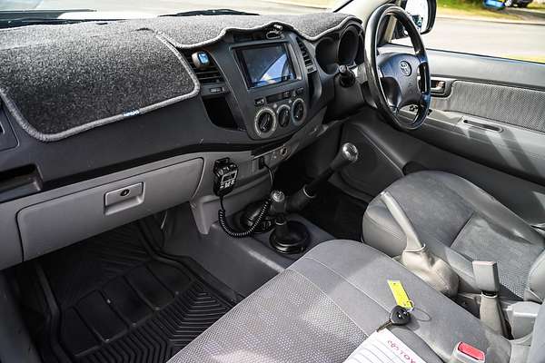 2005 Toyota Hilux SR KUN26R 4X4