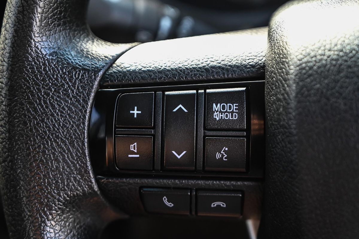 2018 Toyota Hilux SR GUN126R 4X4