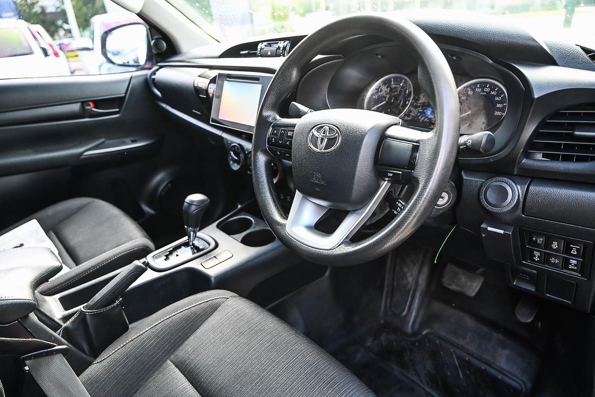 2018 Toyota Hilux SR GUN126R 4X4