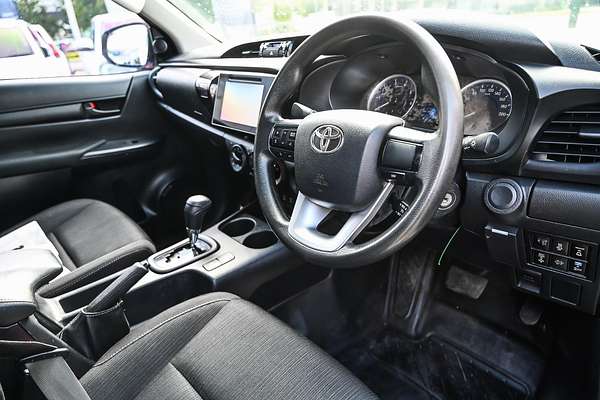 2018 Toyota Hilux SR GUN126R 4X4