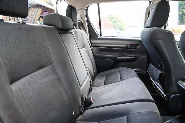 2018 Toyota Hilux SR GUN126R 4X4