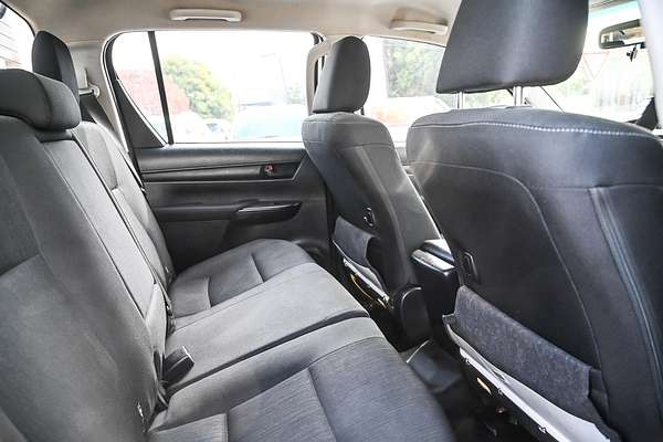 2018 Toyota Hilux SR GUN126R 4X4