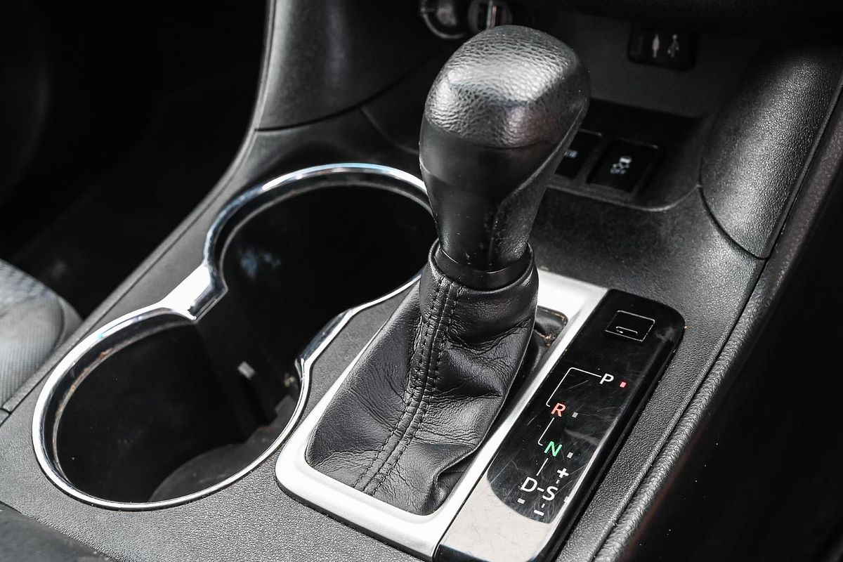 2015 Toyota Kluger GX GSU55R