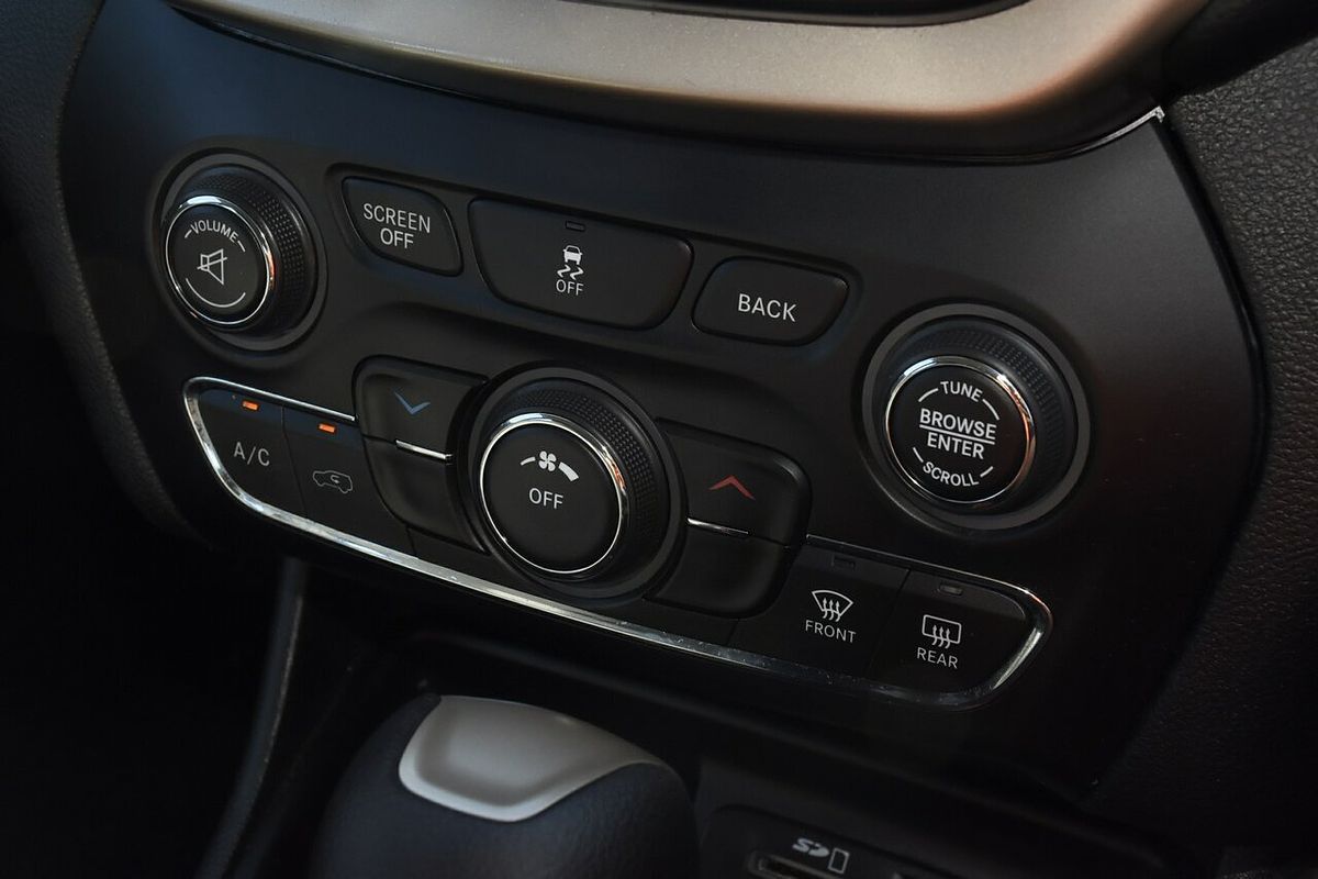 2014 Jeep Cherokee Sport KL