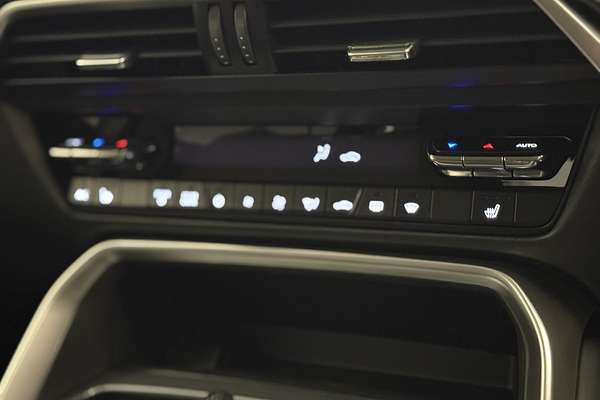 2024 Mazda CX-80 P50e Touring KL