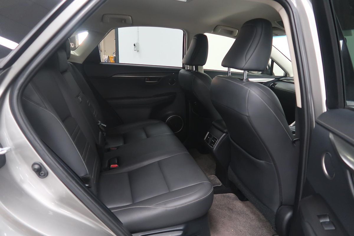 2017 Lexus NX NX200t Luxury AGZ10R