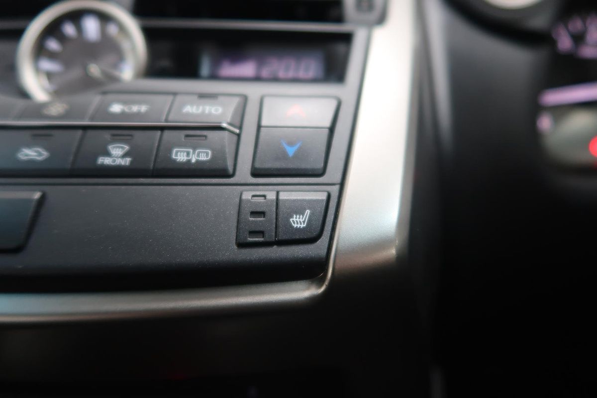 2017 Lexus NX NX200t Luxury AGZ10R