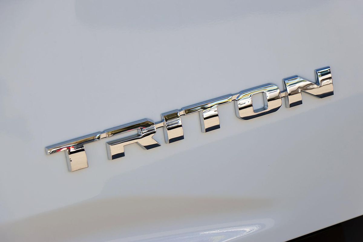 2024 Mitsubishi Triton GLX MV 4X4