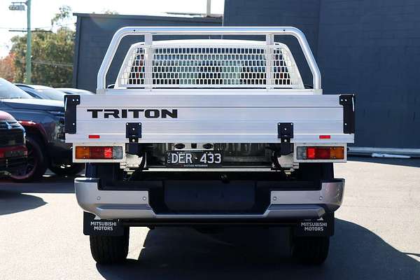 2025 Mitsubishi Triton GLX MV 4X4