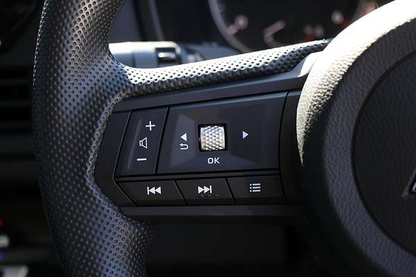 2024 Mitsubishi Triton GLX MV Rear Wheel Drive