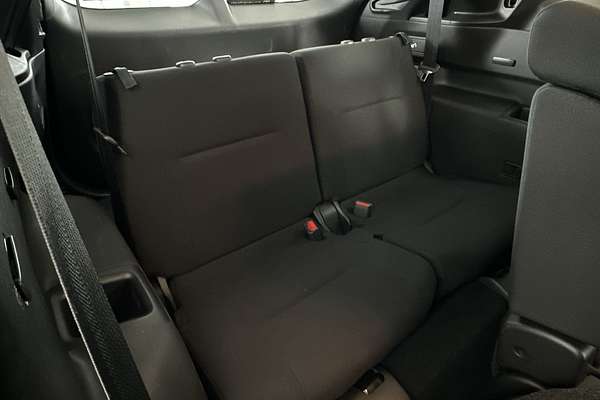 2022 Mitsubishi Outlander ES ZM
