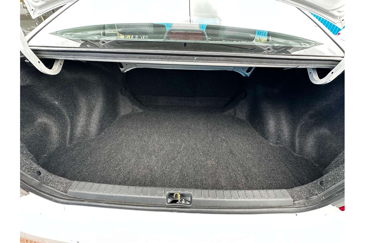 2005 Toyota Corolla Ascent ZZE122R