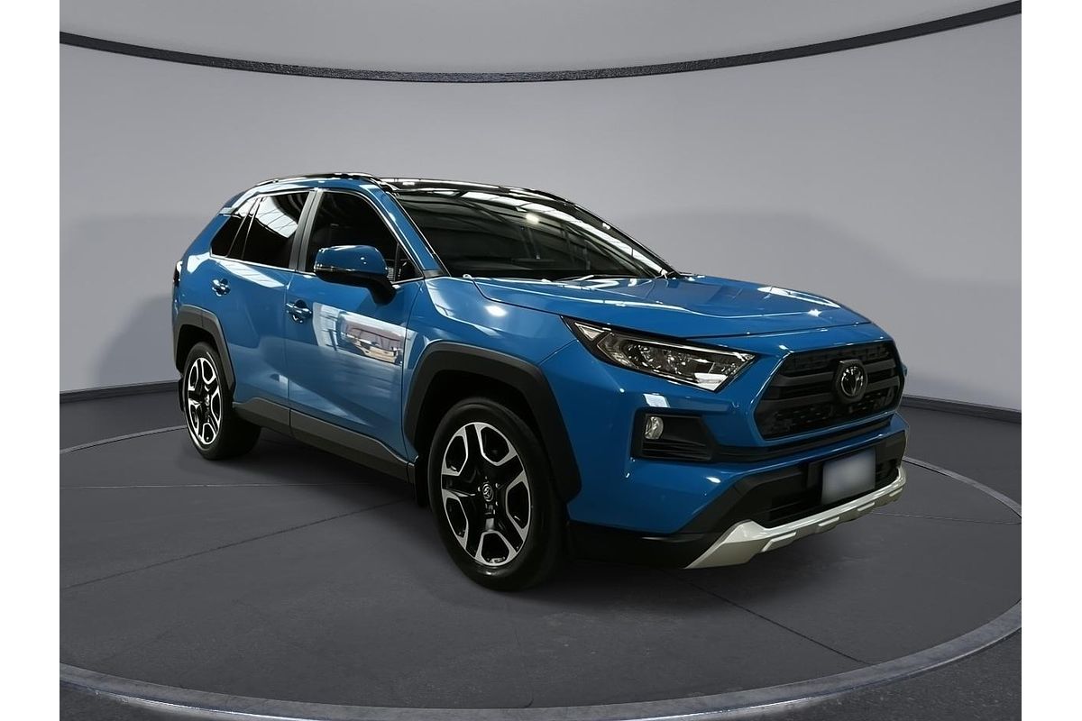 2020 Toyota RAV4 Edge AXAA54R