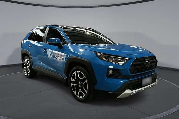2020 Toyota RAV4 Edge AXAA54R