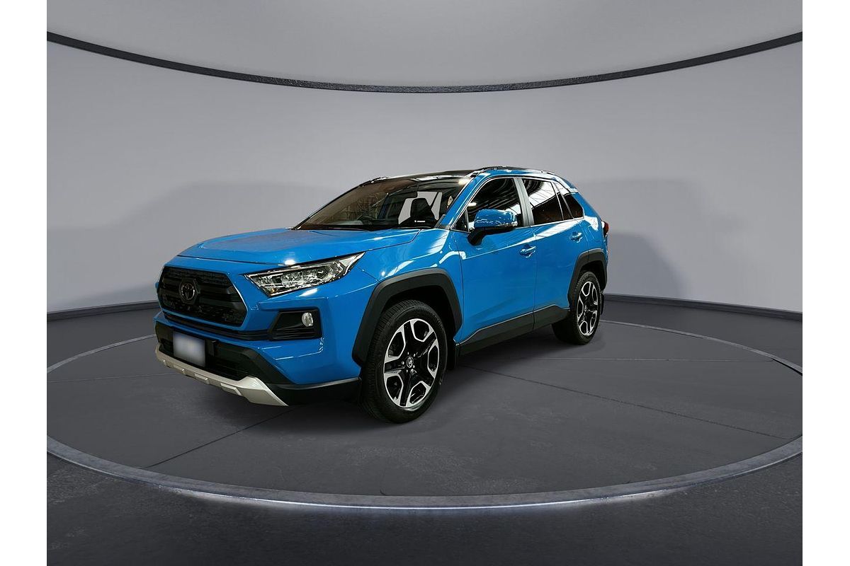 2020 Toyota RAV4 Edge AXAA54R