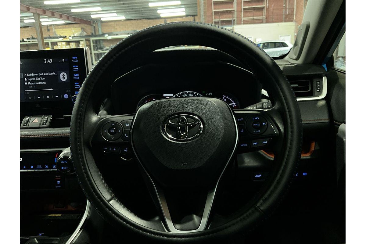 2020 Toyota RAV4 Edge AXAA54R
