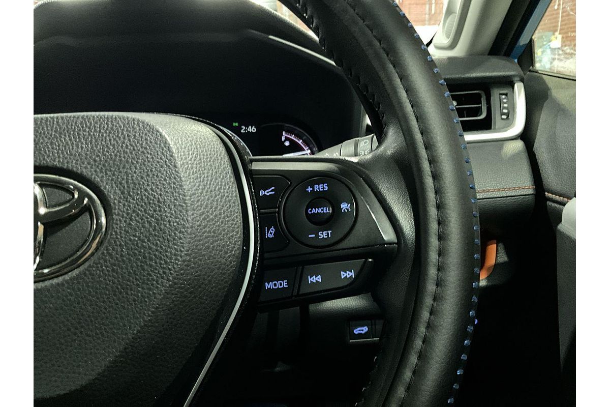 2020 Toyota RAV4 Edge AXAA54R