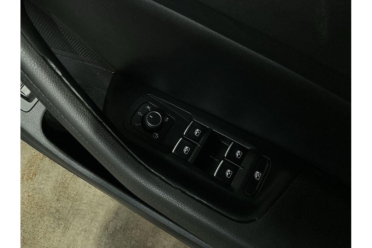 2018 Volkswagen Passat Alltrack Wolfsburg Edition B8