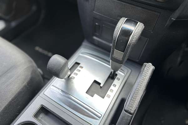2011 Mitsubishi Pajero GLS NT
